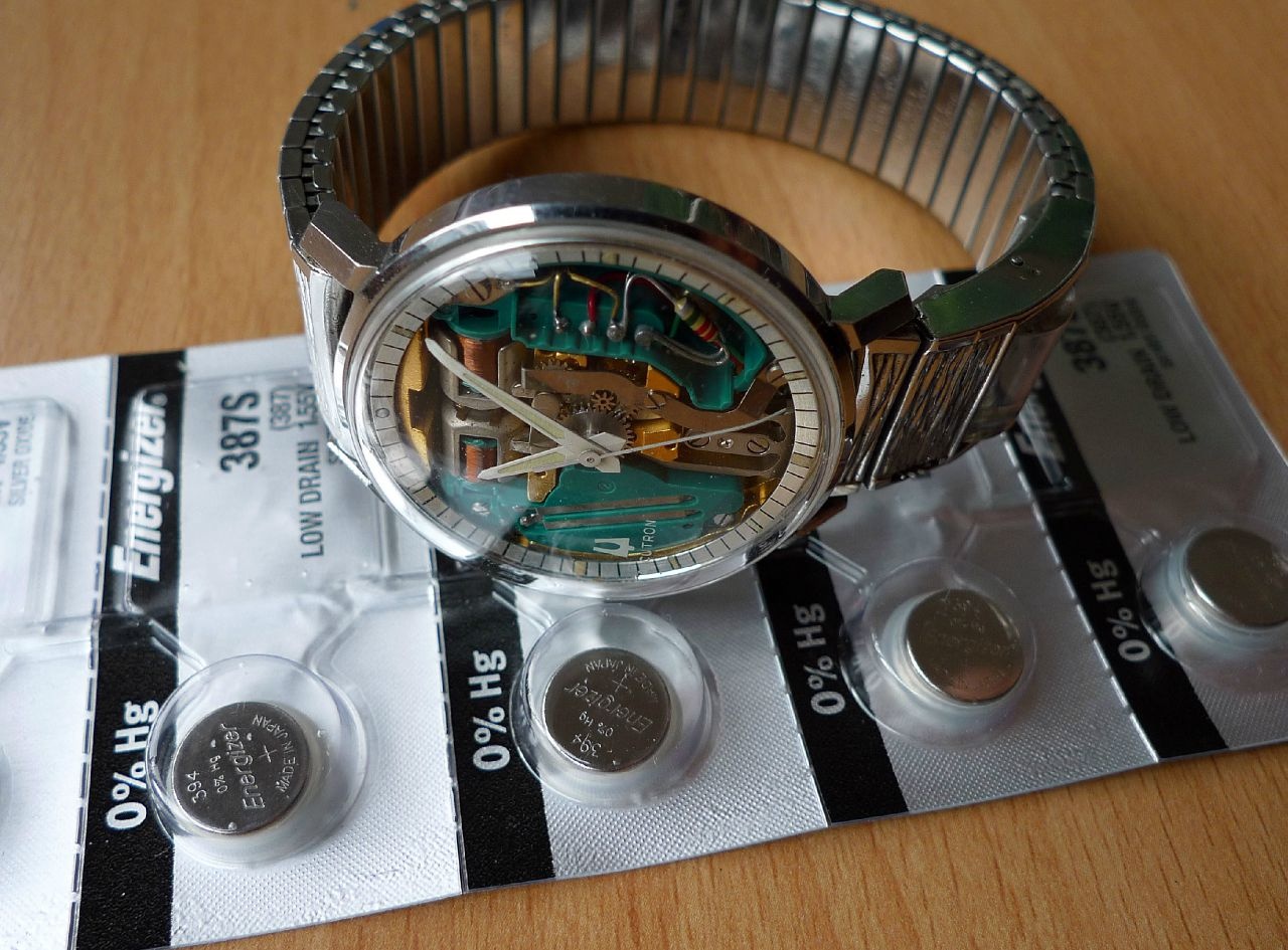 Bulova accutron watch 2025 repair near me