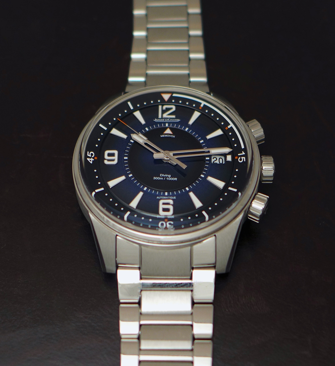 An in depth review on the Jaeger Lecoultre Polaris Memovox Mariner.