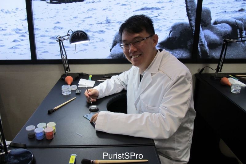 PuristSPro Agent Wong on a mission <img src="/img/watchprosite/openwysiwyg/smiley/smile.gif" class="smiley" alt="smile">