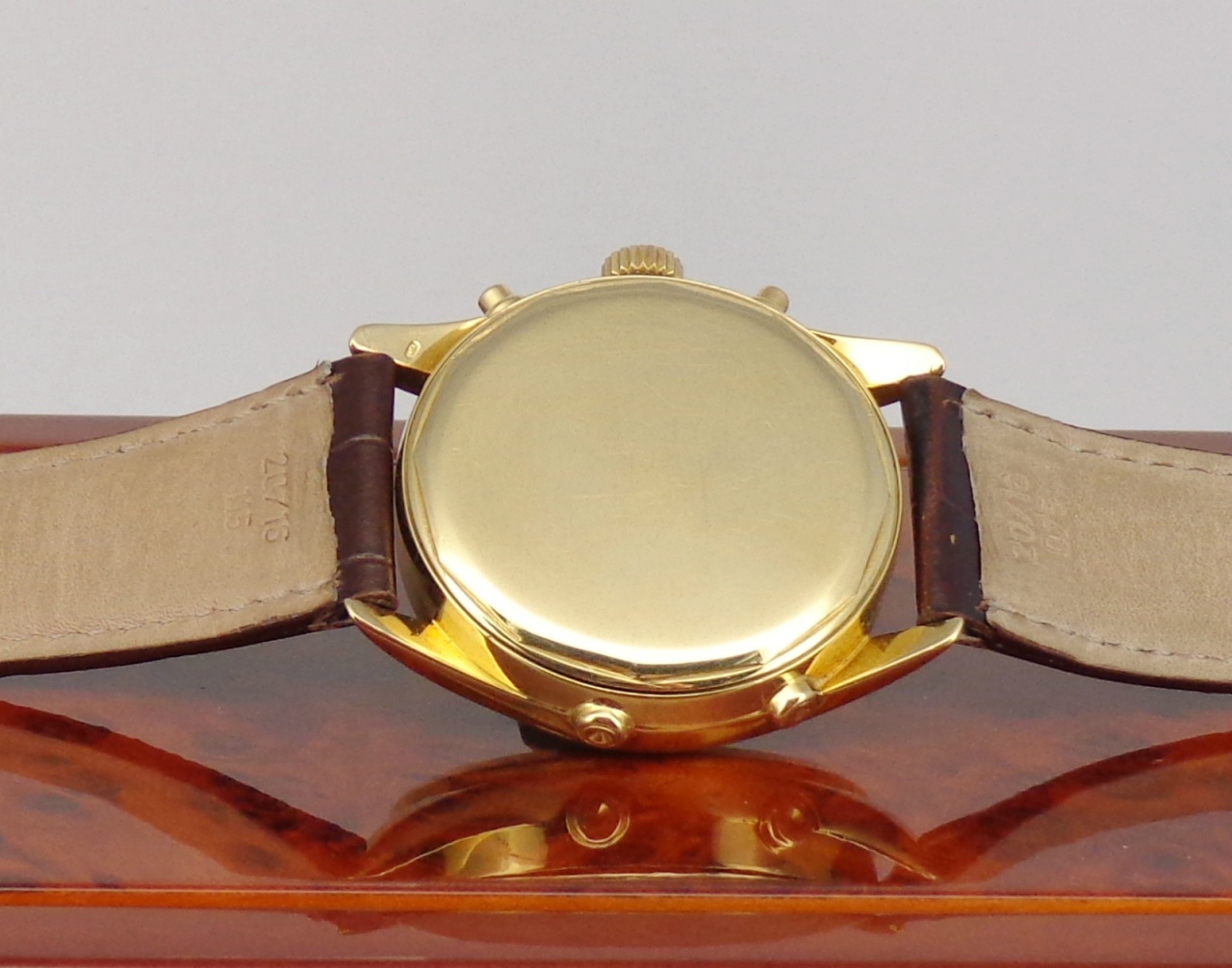 jaeger lecoultre watch serial numbers