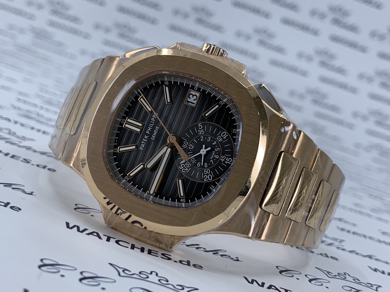 Patek Philippe  Nautilus Chronograph Date Full Gold 5980/1R-001