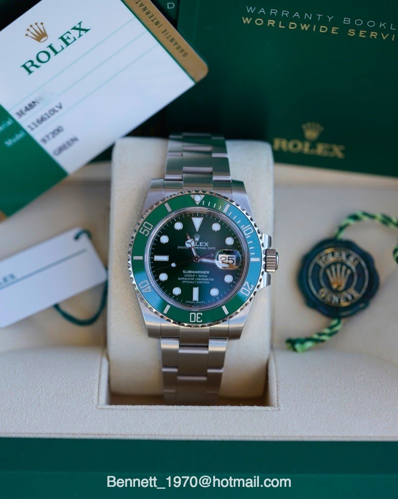 FS: Rolex 116610LV HULK Submariner