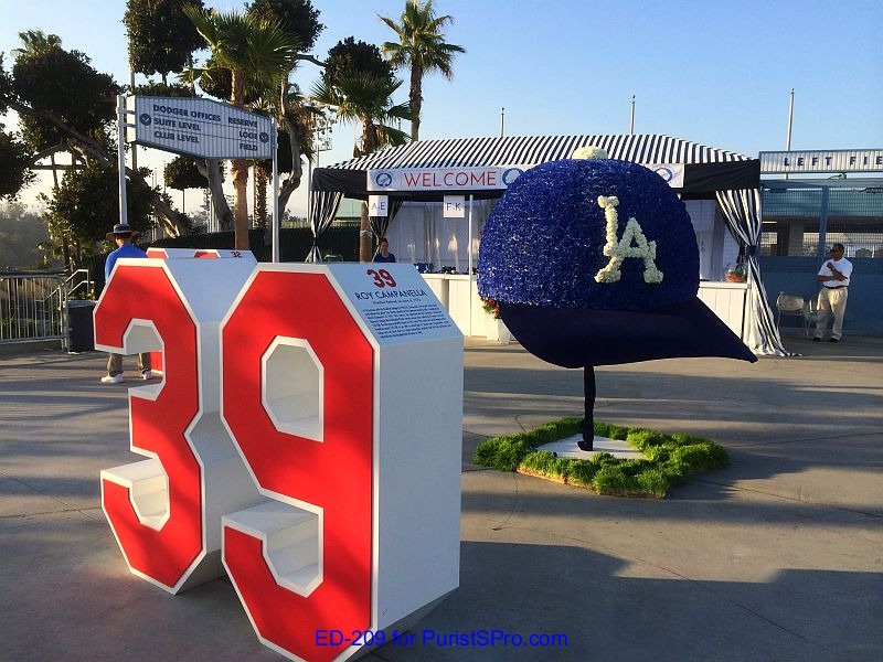 It's that time of year 🧟‍♂️ - - - - - #dodgers #dodgersbaseball #ladodgers  #dodgerstadium #letsgododgers #itfdb #thinkblue #champions…