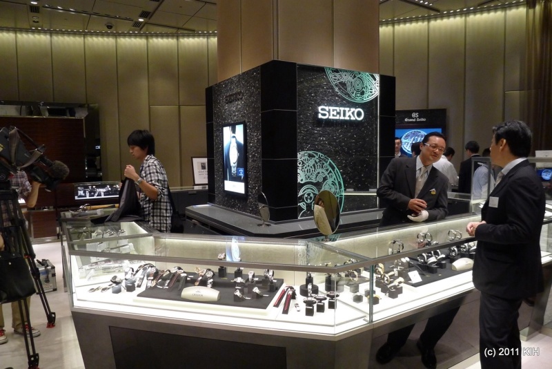 Horological Meandering - de GRISOGONO new models at Tokyo Boutique