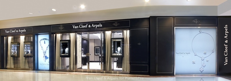 OPENING DOORS TO THE NEWLY RENOVATED VAN CLEEF & ARPELS BOUTIQUE