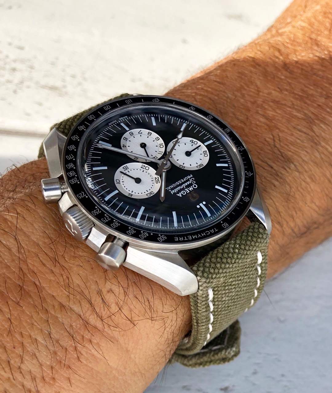 omega speedmaster st1