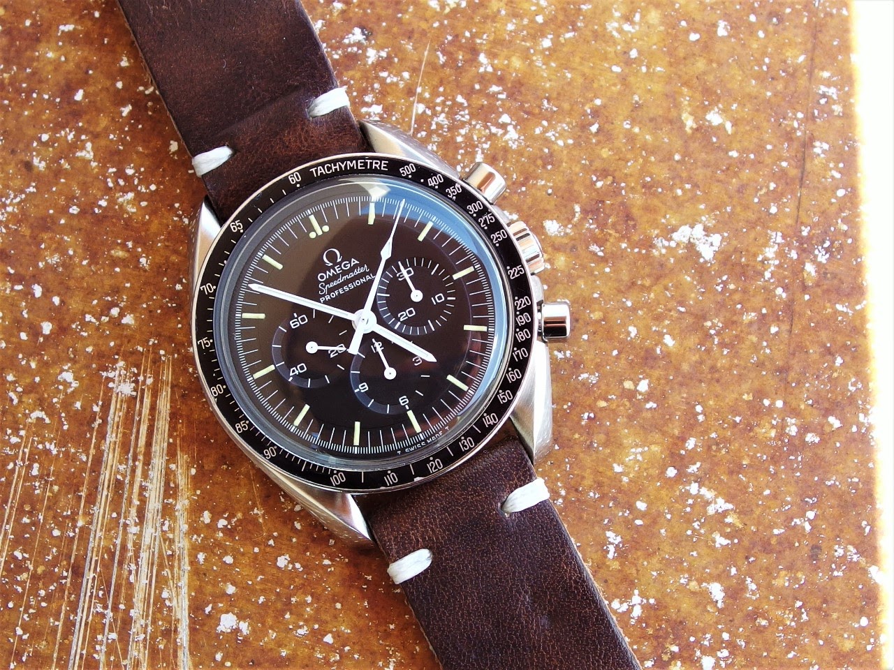 omega speedmaster 220 bezel