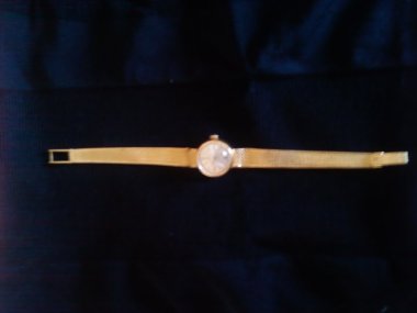 omega 18k gold ladies watch