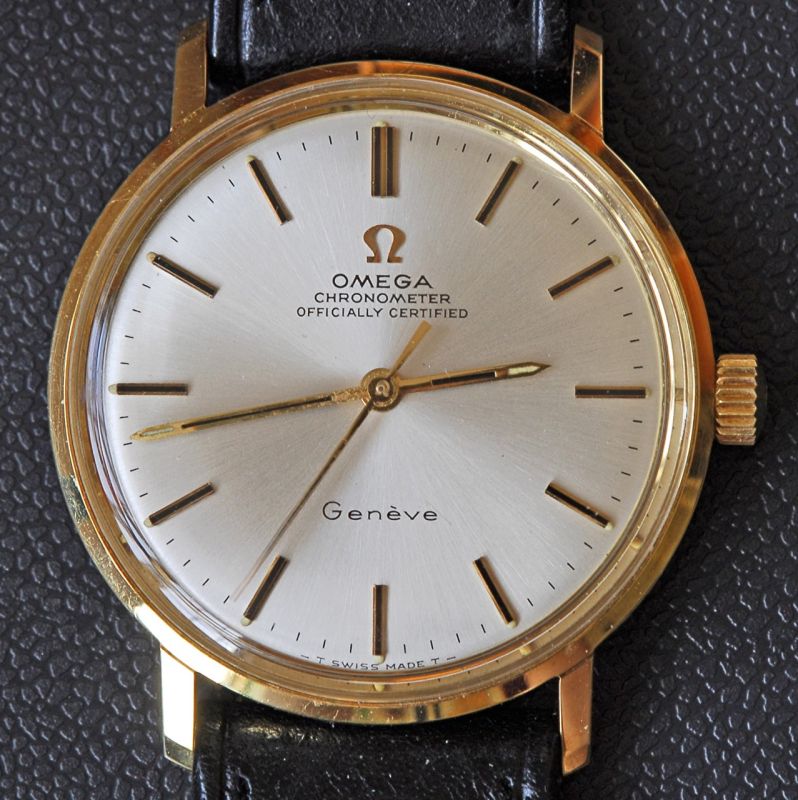 Finally the front - a Geneve 602 chronometer