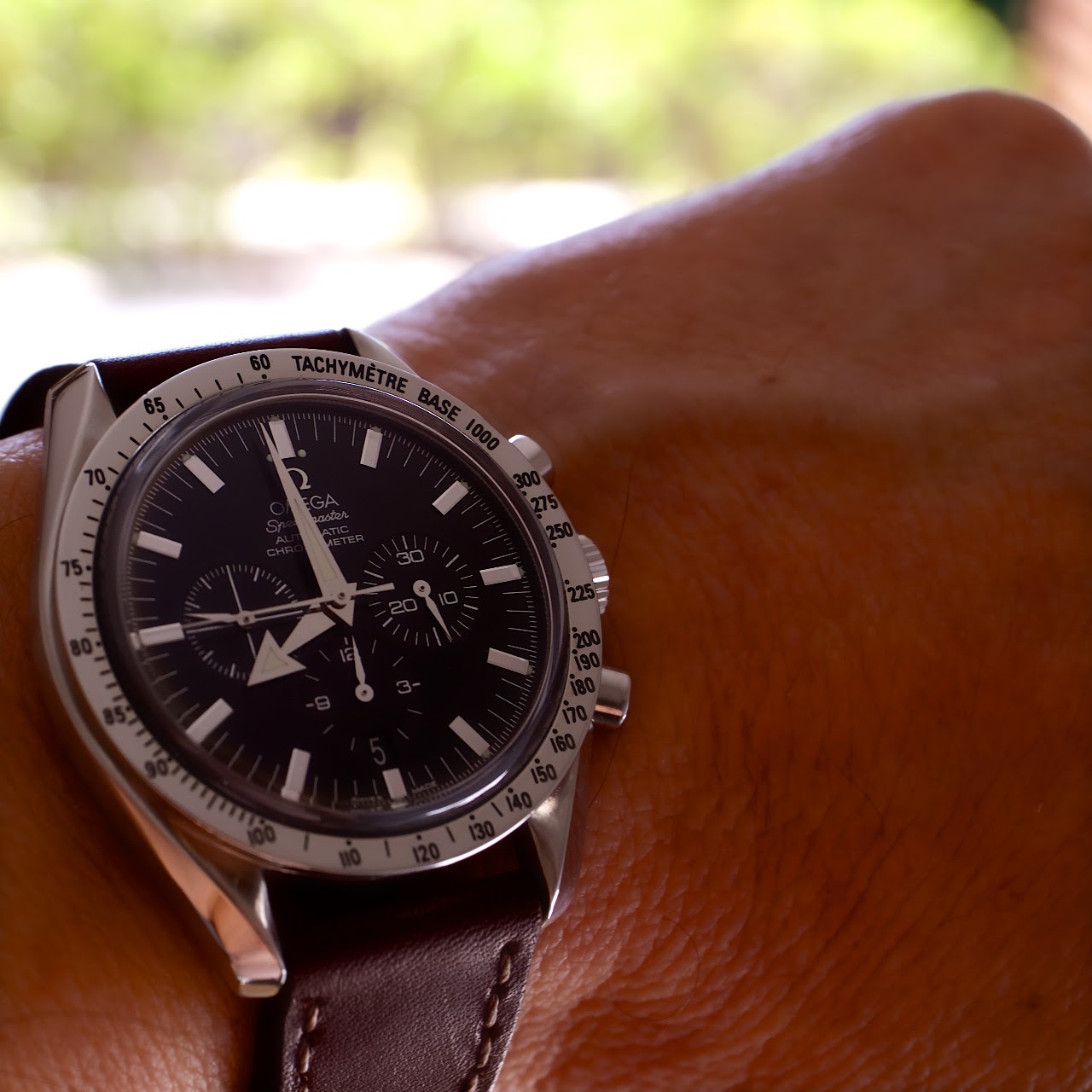 omega broad arrow 3303