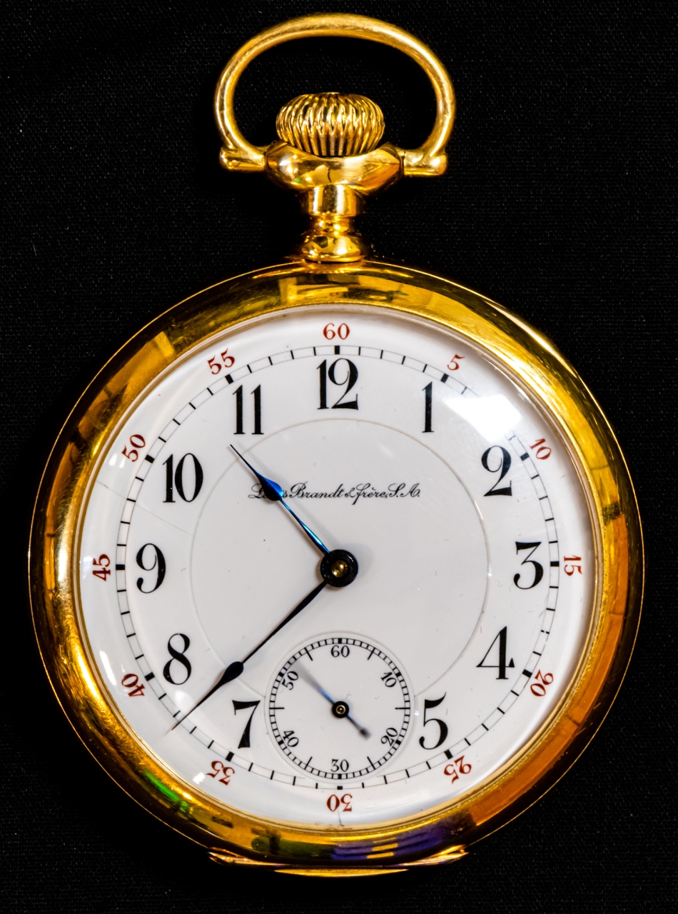 Omega - Louis Brandt et frere DDR 18k pocket watch