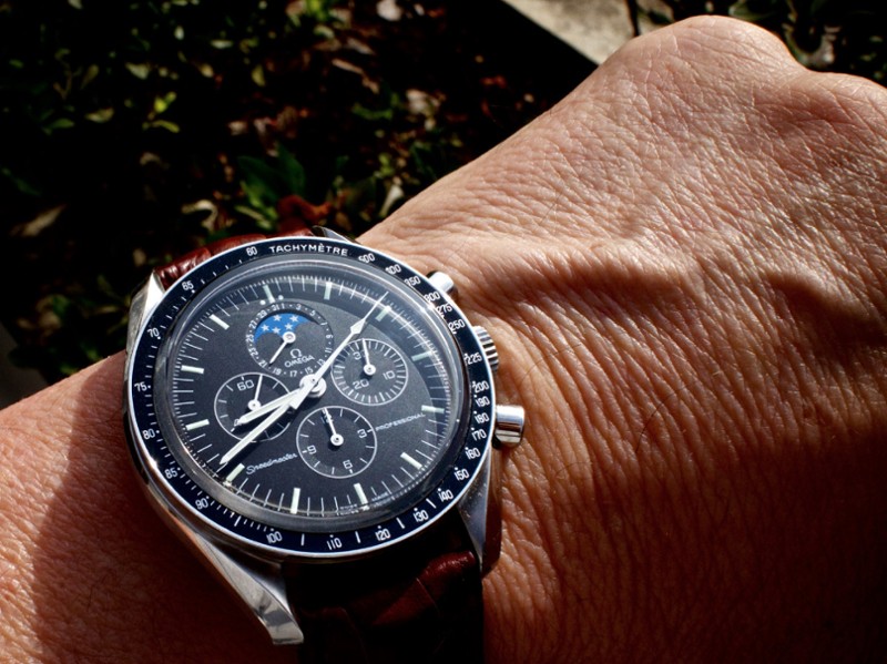 Omega Friday watch Speedmaster Moon Phase