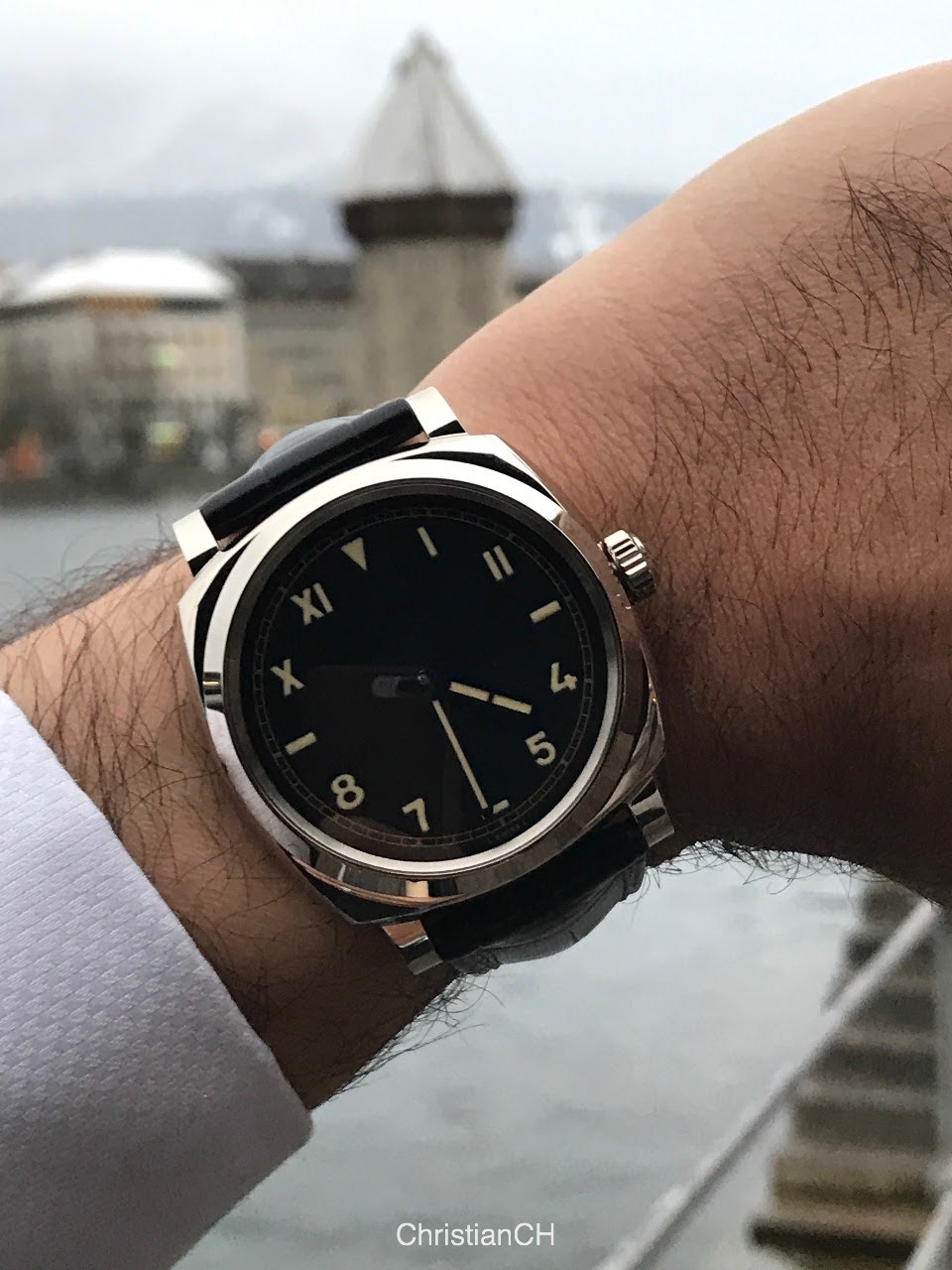 Panerai 2025 no logo