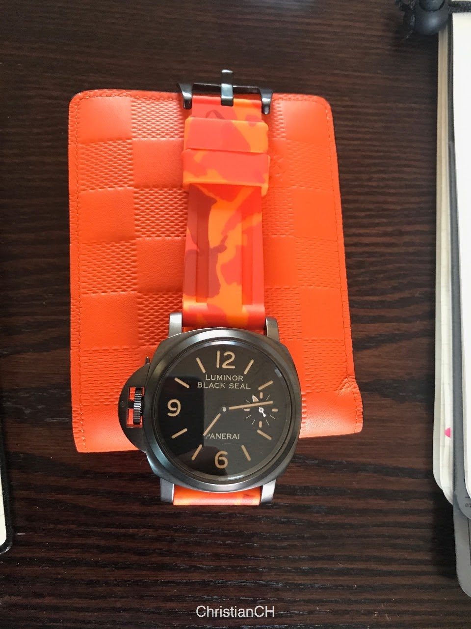 RUBBER STRAP FOR PANERAI LUMINOR - RED DIGI CAMO – Horus Straps