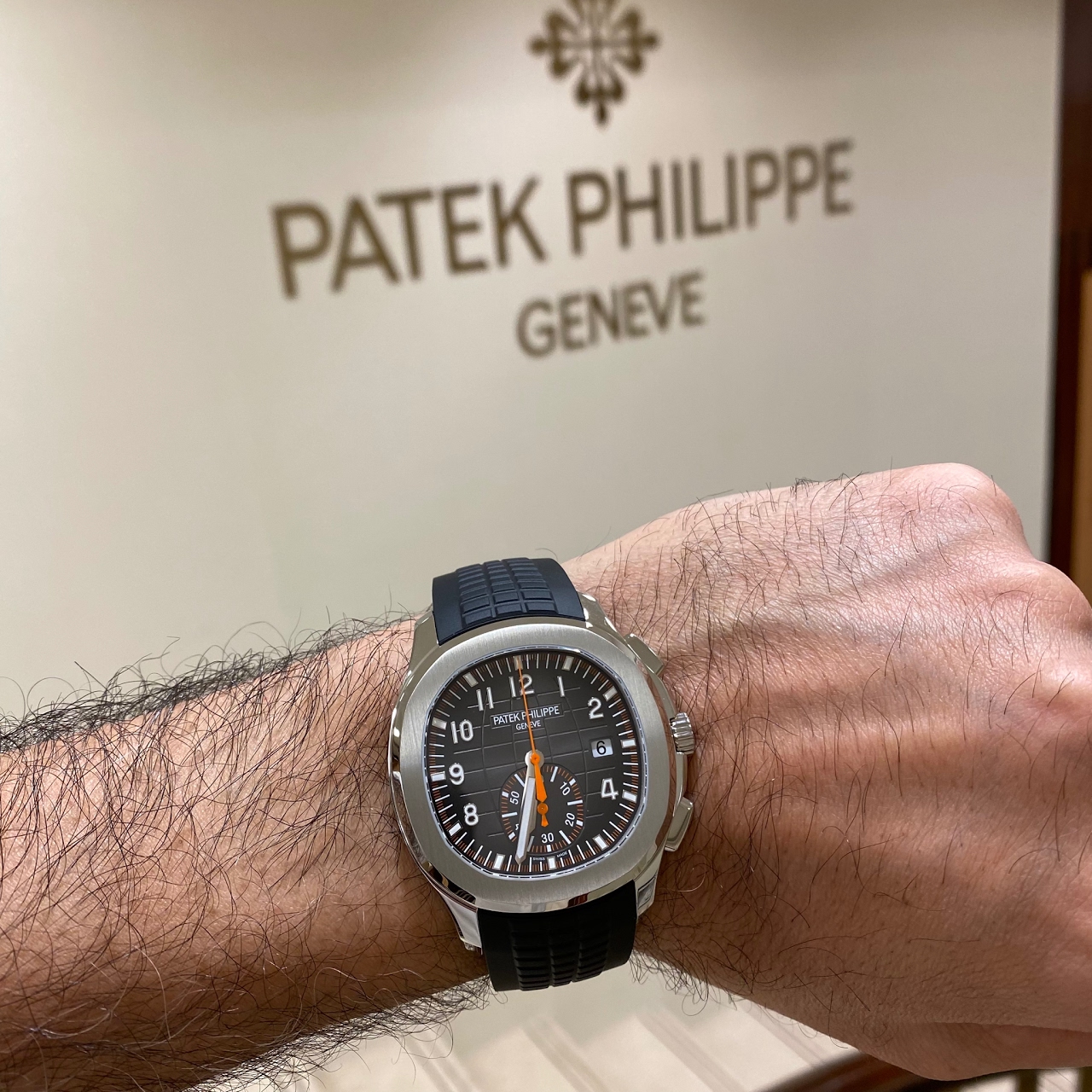 A gripping story about a Patek Philippe 5711 and a teenage conman