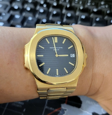 Sunday Wrist Check: Patek Philippe and Beyond – A Collector's Showcase
