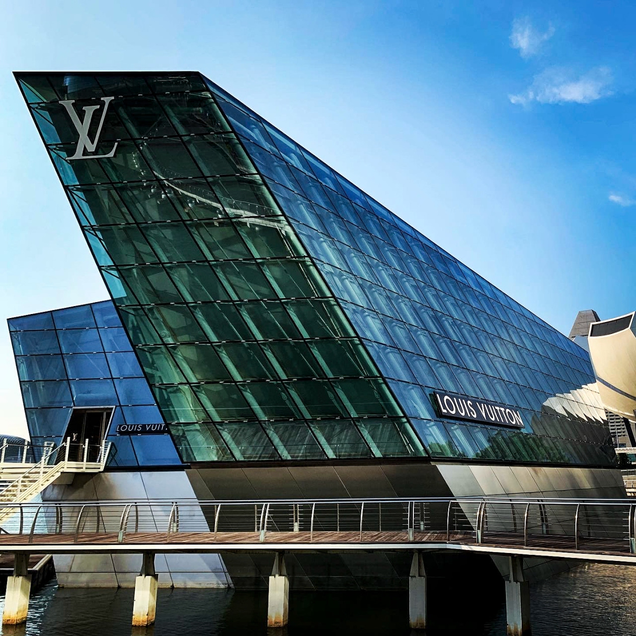 The Futuristic Building Of Louis Vuitton Shop In Marina Bay