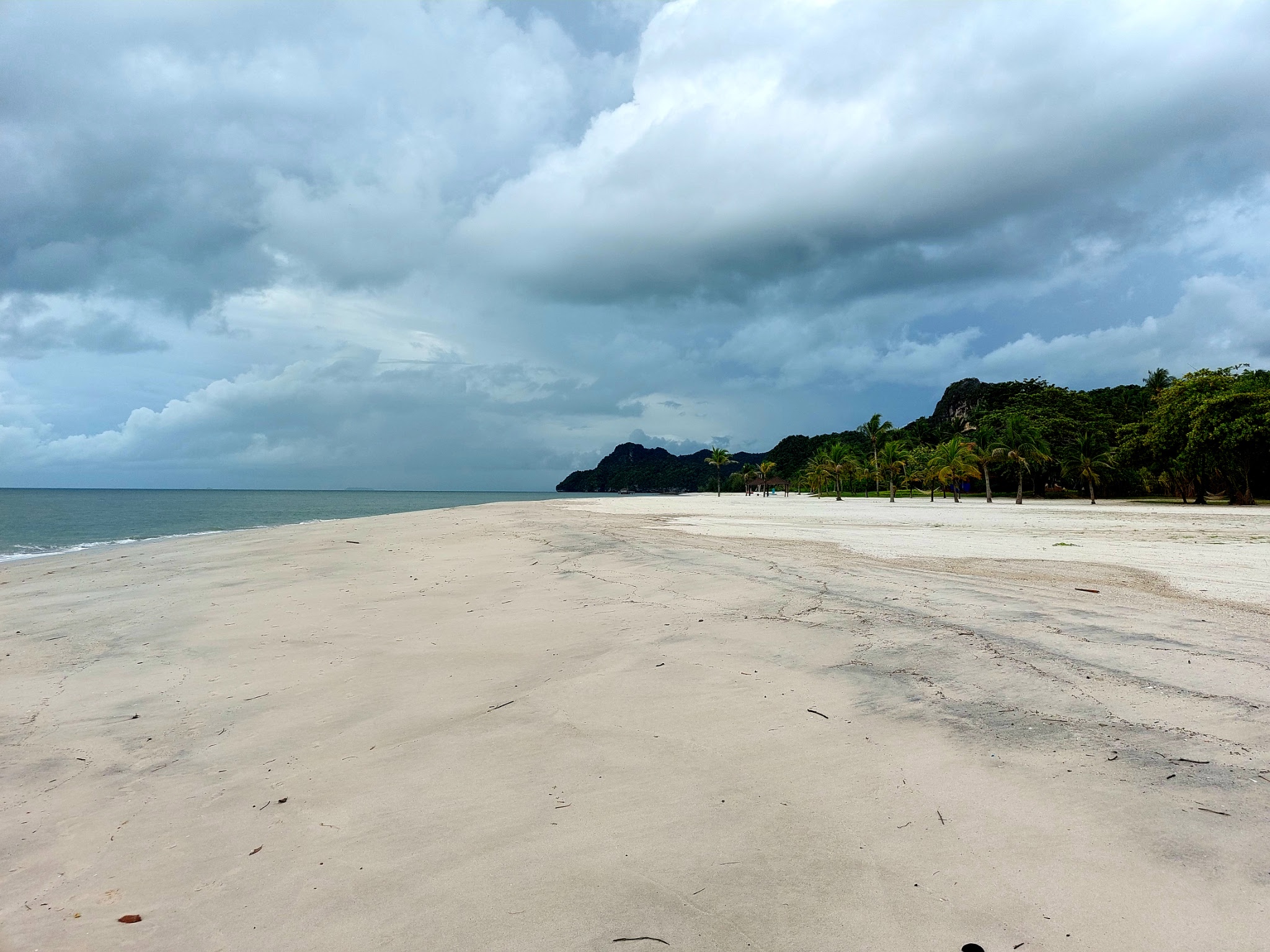 Photography - Fruit ( fish ) of the labour. Today wandering through empty  beach we meet local family who runs small restaurant nearby. We stayed with  them for a while watching net