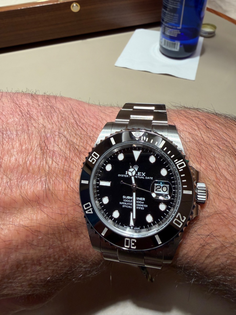 Rolex Submariner: Diving Wristshot