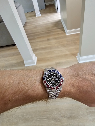 Rolex GMT-Master II 'Pepsi': A Weekend Wristshot Showcase