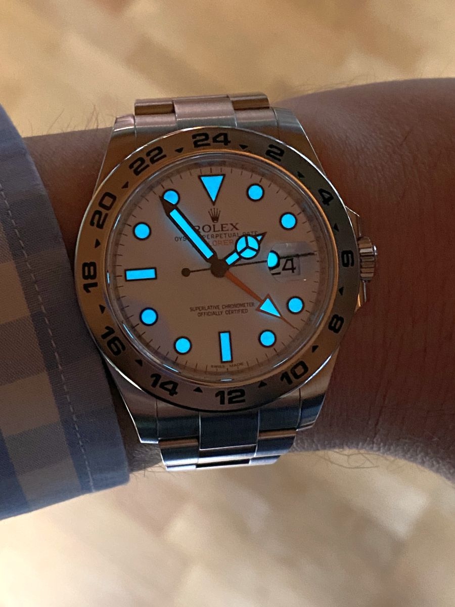 Rolex explorer store blue lume