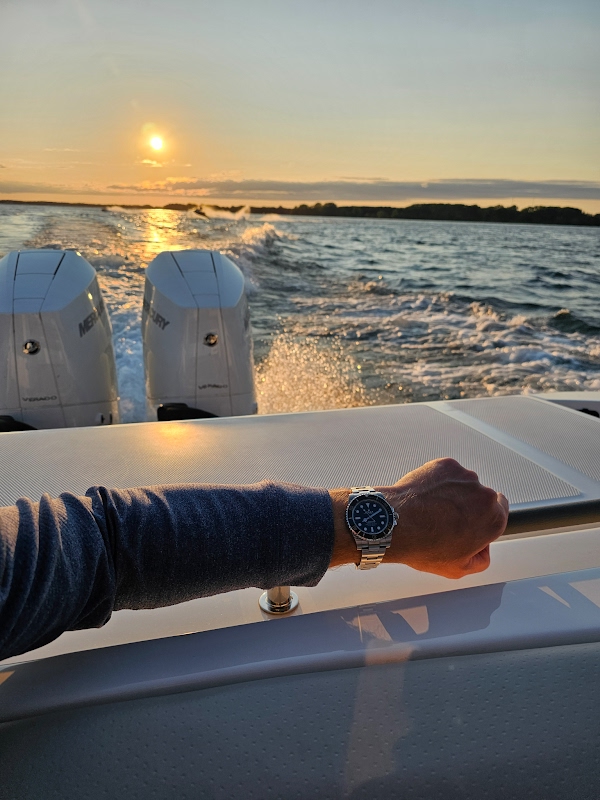 Rolex Submariner On The Seas Discussion
