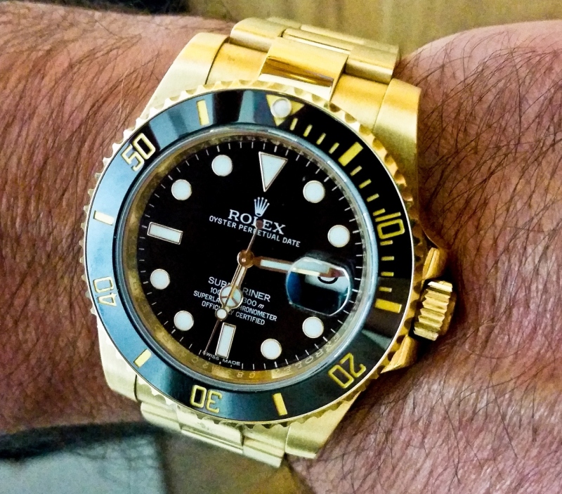 solid gold submariner