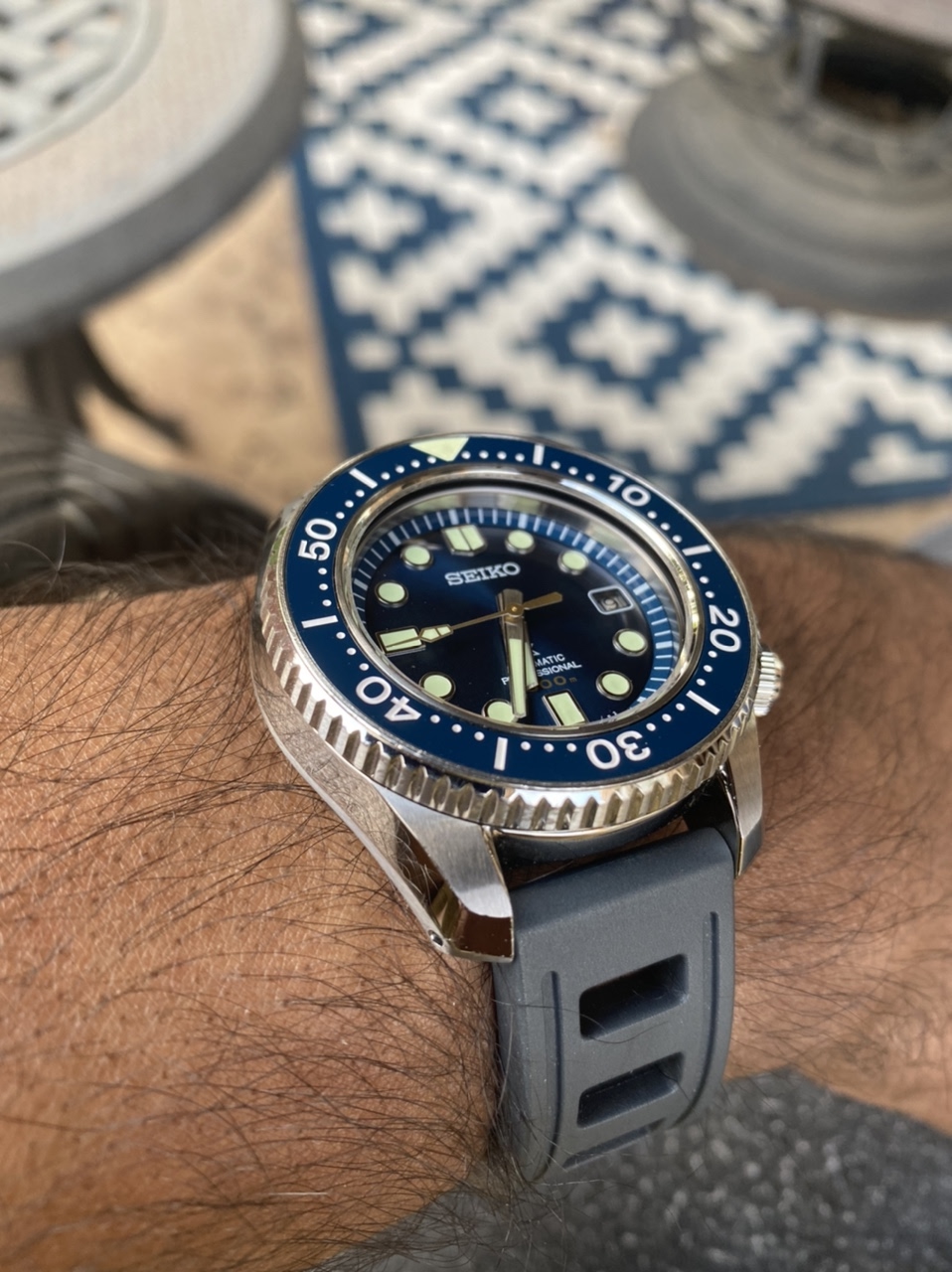 Seiko - Strap change. Blue MM300 w anthracite Isofrane.