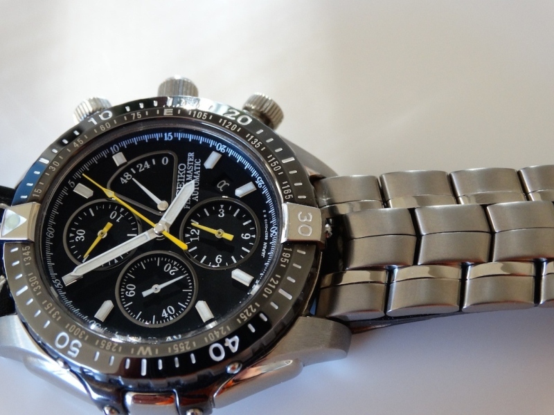 Seiko - SEIKO PROFILE SERIES: AUTOMATIC COLUMN WHEEL CHRONOGRAPH