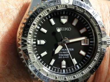 Seiko - SEIKO PROFILE SERIES: AUTOMATIC MECHANICAL