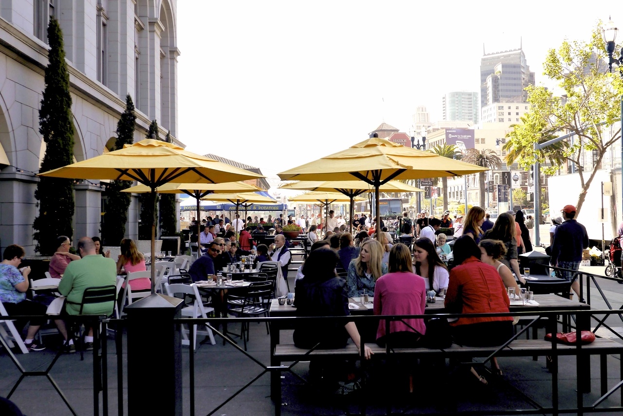 Saturday Crowd, Ferry Building