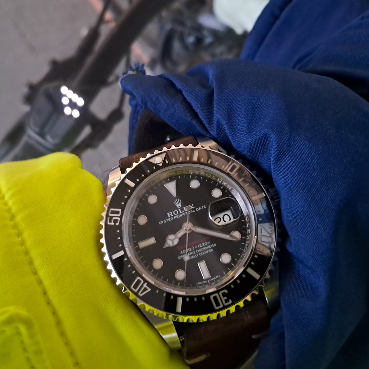 Rolex Red Monster E-Bike Commute in -2°C