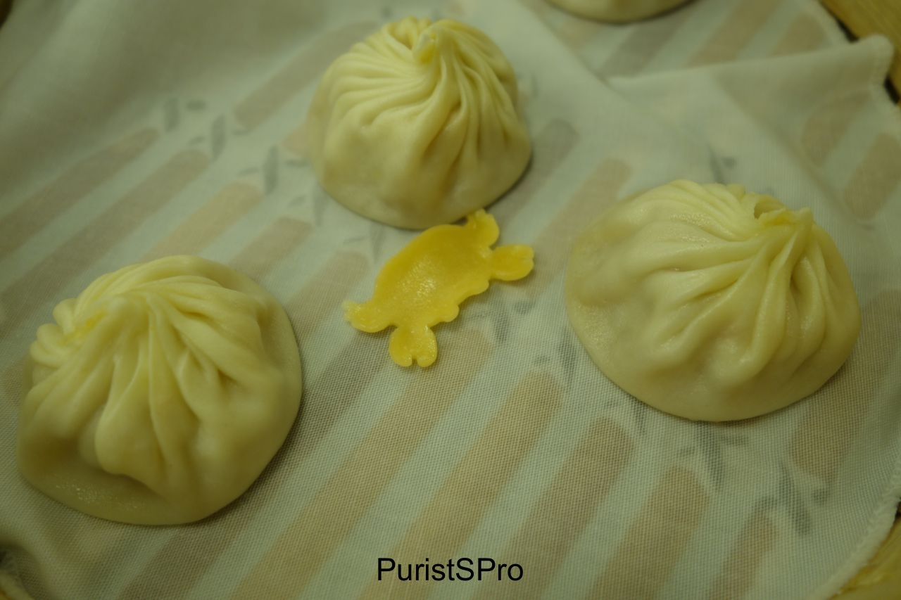 Soup dumplings with crab! My favorite! 