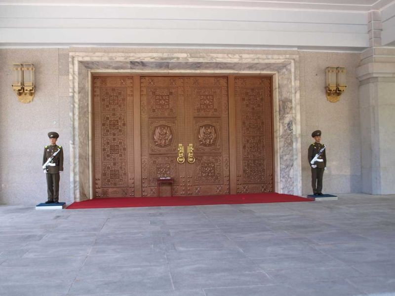 The door to International Friendship Exhibition, Kim Il sung building