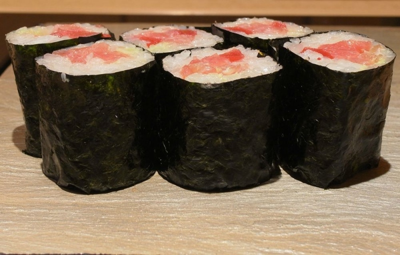 Tuna roll