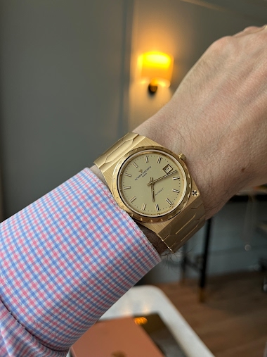 Vacheron Constantin - 222 or the story of the unexpected gold watch