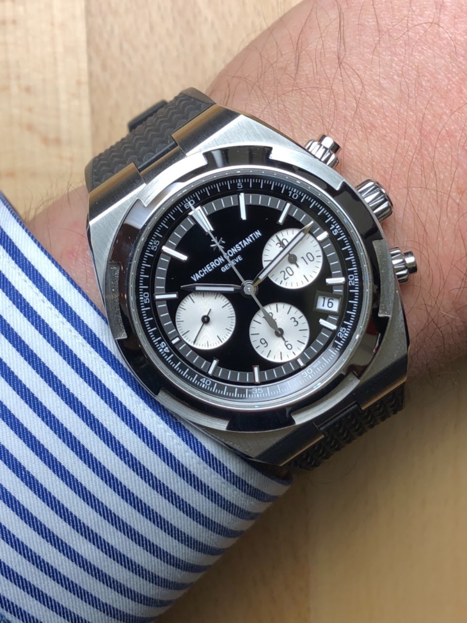 Vacheron Constantin] Overseas Chronograph Reverse Panda : r/Watches