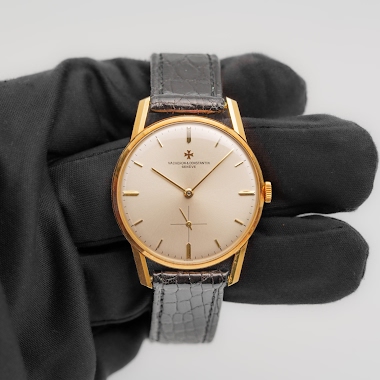 Dress Watch] JLC Master Ultra Thin or VC Traditionelle? : r/Watches