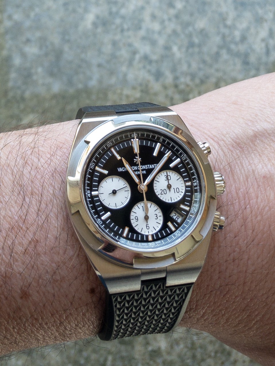 Closer Look: Vacheron Constantin Overseas Reverse-Panda Chronograph