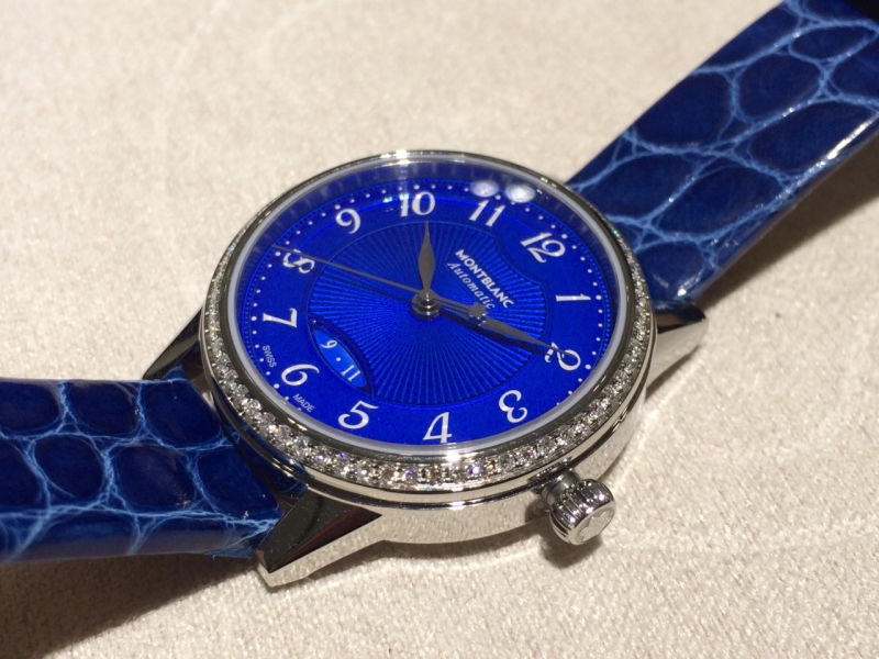 Spotted at Montblanc boutique yesterday - the Boheme with blue lacquered dial! Beauty!