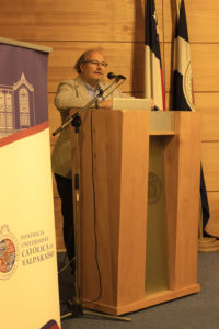 2-200x300 Escuela de Periodismo e Instituto de Física inauguran su año académico