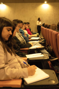 7-200x300 Escuela de Periodismo e Instituto de Física inauguran su año académico