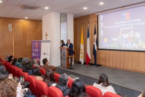DSCF3468-copia-300x200 SernamEG y Escuela de Periodismo cierran nueva versión de Escuela de Mujeres Líderes Políticas y Sociales