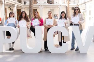 DSCF3560-copia-300x200 SernamEG y Escuela de Periodismo cierran nueva versión de Escuela de Mujeres Líderes Políticas y Sociales