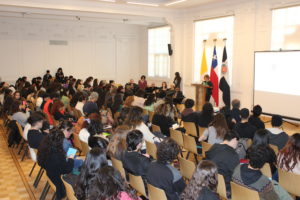 IMG_4243-300x200 Seminario “30 Aniversario de la Plataforma de Acción de Beijing: la agenda académica ante los desafíos que enfrentan los derechos de las mujeres en la comunicación”