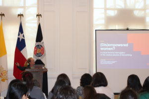 IMG_4269-300x200 Seminario “30 Aniversario de la Plataforma de Acción de Beijing: la agenda académica ante los desafíos que enfrentan los derechos de las mujeres en la comunicación”