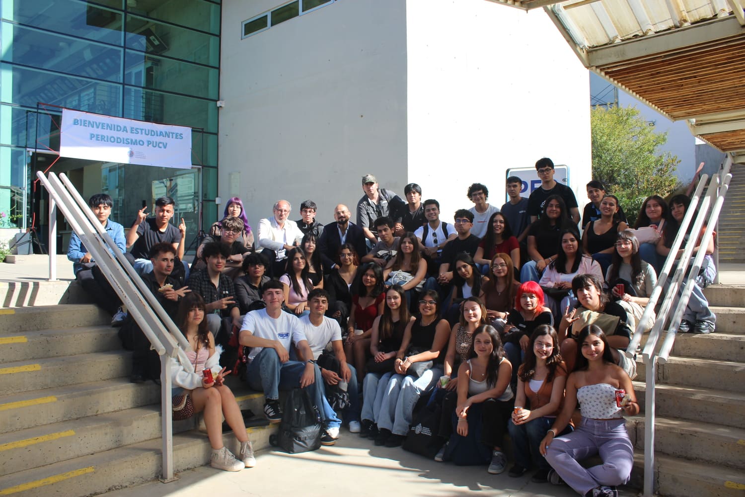Periodismo PUCV da la bienvenida a la generación 2026 en Campus Curauma ...