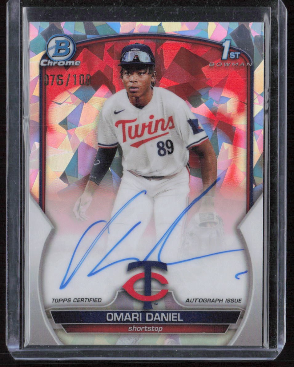 2023 Bowman Chrome Omari Daniel Prospect Auto Atomic Variation Refractor #/100