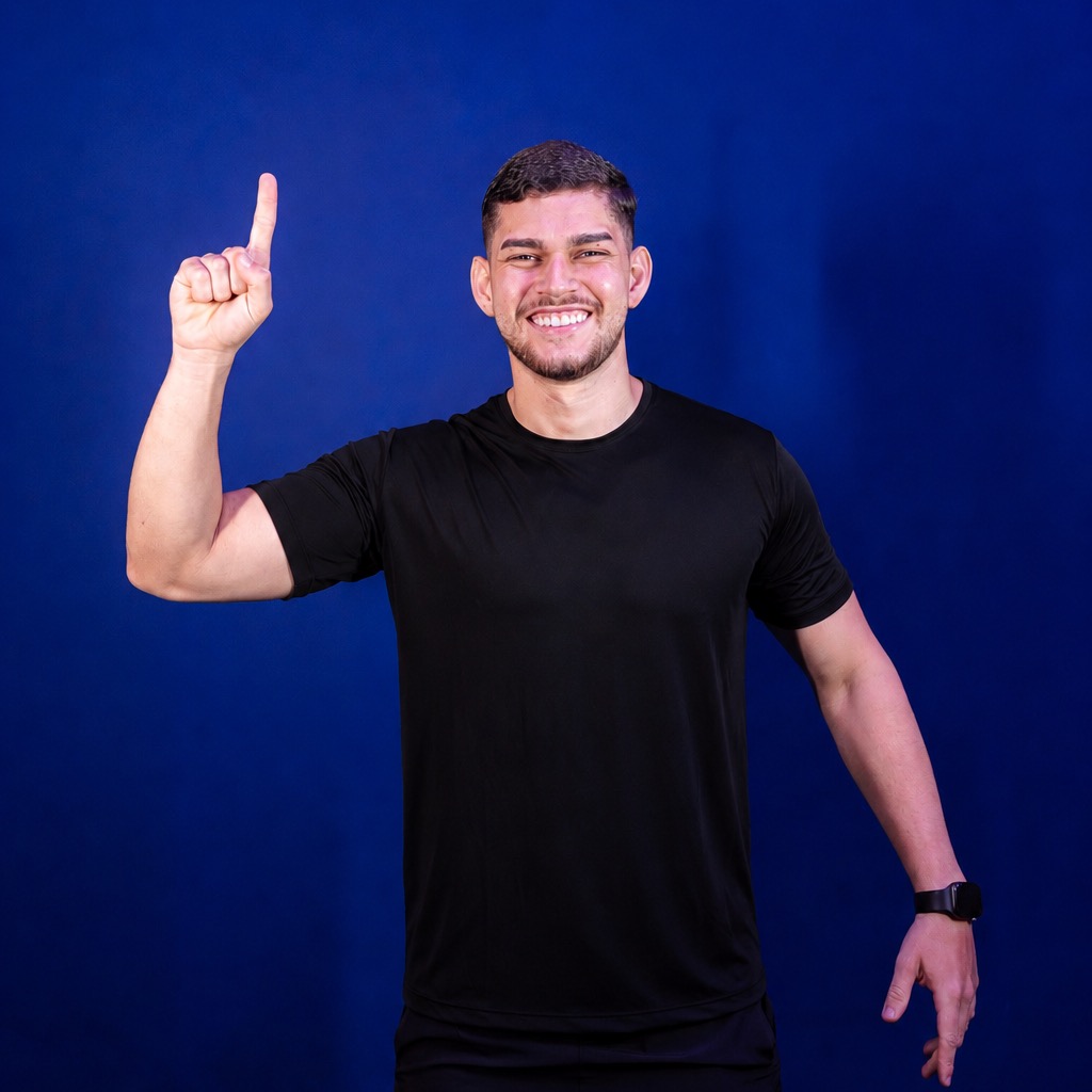 Adriano Silva