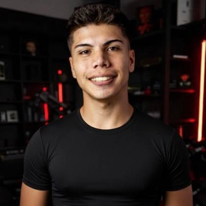 Lucas Ryan Correia